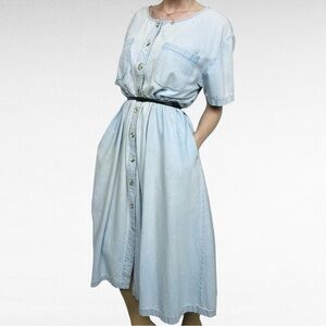 VINTAGE | FADS | Light Wash Denim Button-Front Midi Dress - 100% Cotton Y2K